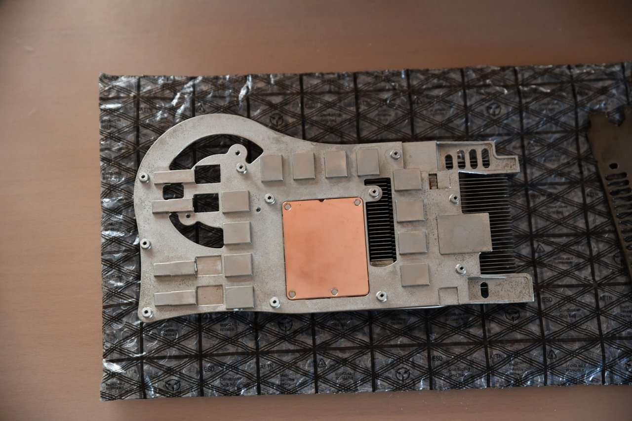 [08/12/2020] Update vom 08.12.2020: Geforce 8800 Ultra repariert? (11)