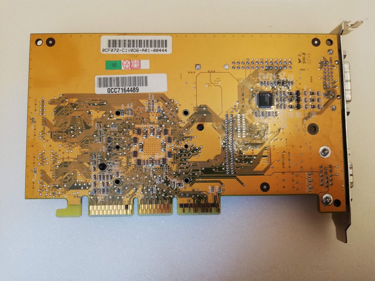 [31/12/2020] Update vom 02.01.2021: Asus V-7100 (GeForce 2 MX?) von Doleo