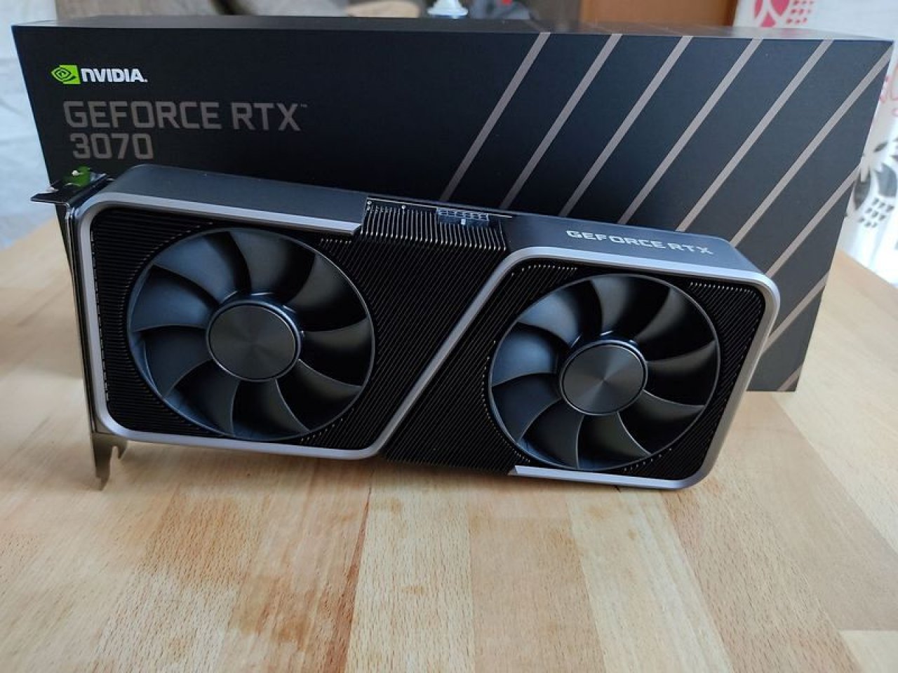 [31/12/2020] Update vom 02.01.2021: Nvidia Geforce RTX 3070 FE von Ace