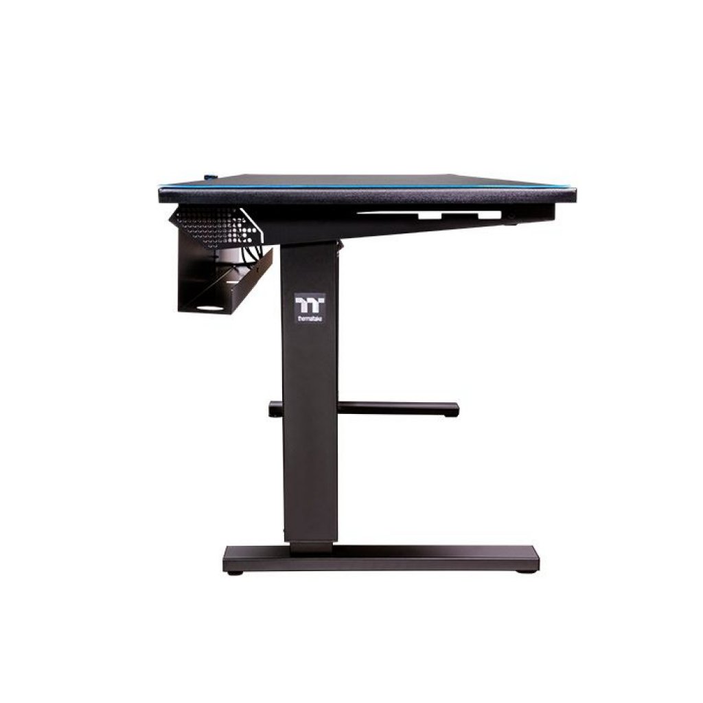 [25/01/2021] Thermaltake Toughdesk 300 RGB 02
