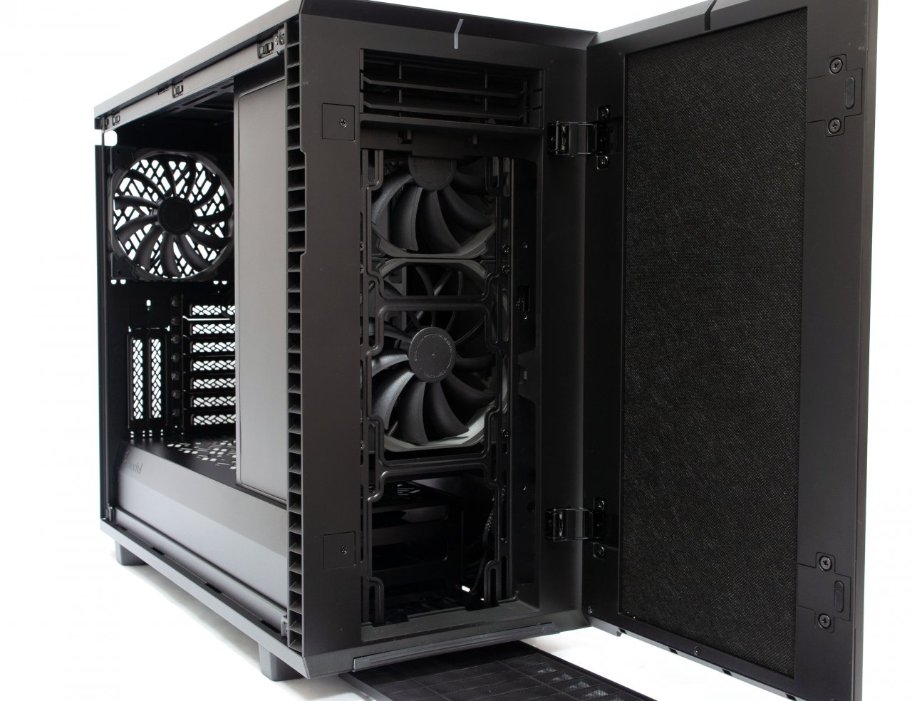 [17/02/2021] Fractal Design Define 7 PCGH Edition (14)