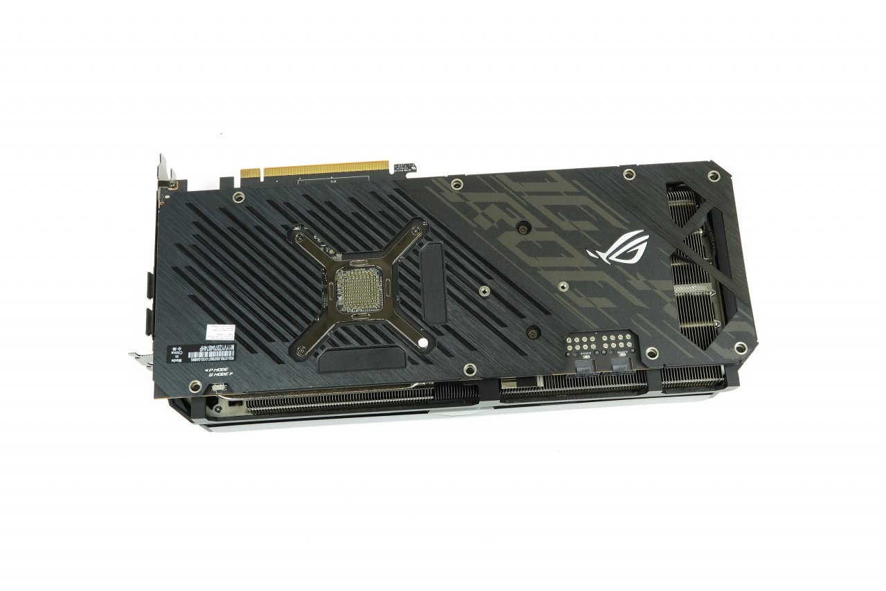 [25/03/2021] Asus Radeon RX 6700 XT ROG Strix O12G: Rückseite
