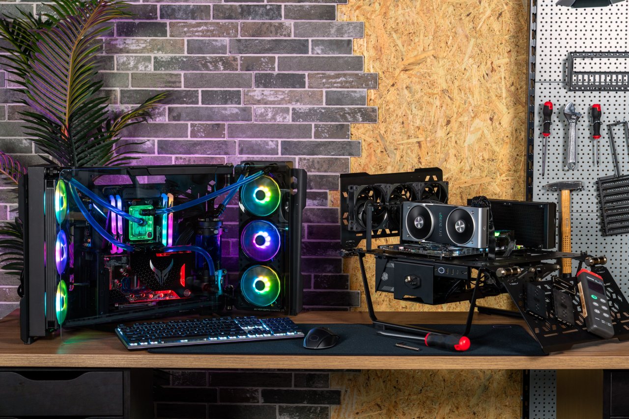 [22/03/2021] Coolermaster Masterframe MF700 3 