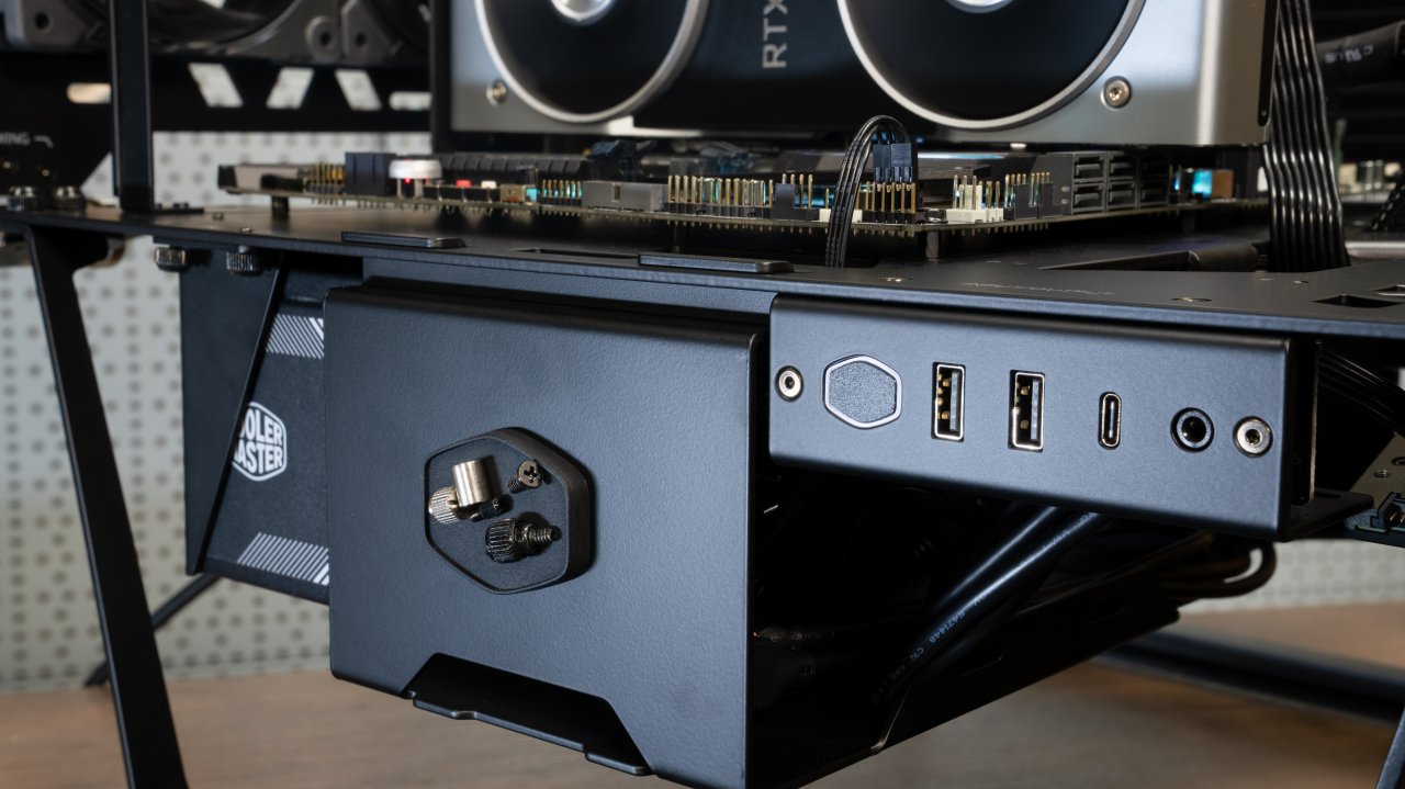 [22/03/2021] Coolermaster Masterframe MF700 als Test-Benchtable