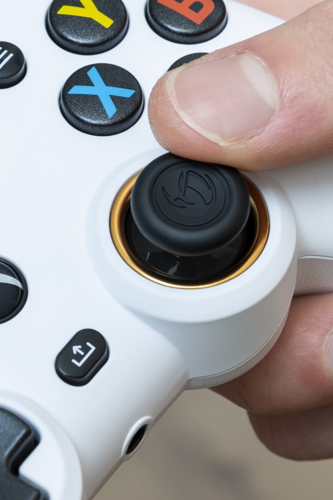 [02/03/2021] Nacon Pro Compact Controller for Xbox und PC in weiss 1 
