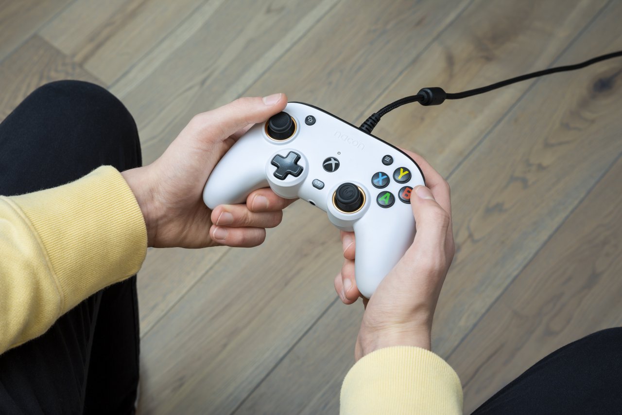 [02/03/2021] Nacon Pro Compact Controller for Xbox und PC in weiss 2 