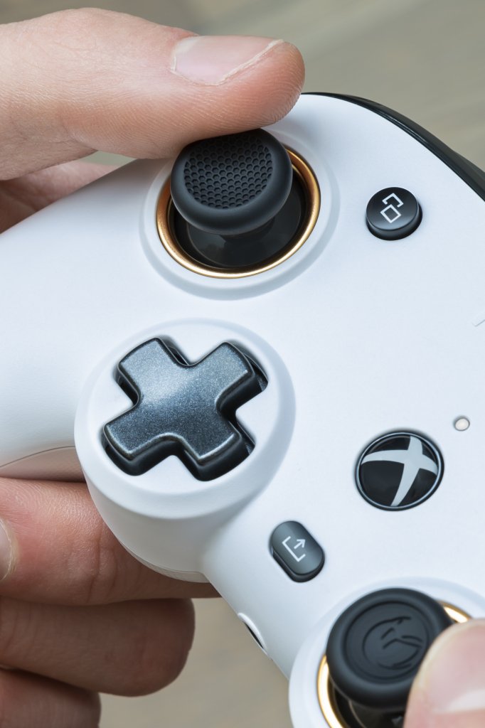 [02/03/2021] Nacon Pro Compact Controller for Xbox und PC in weiss 3 