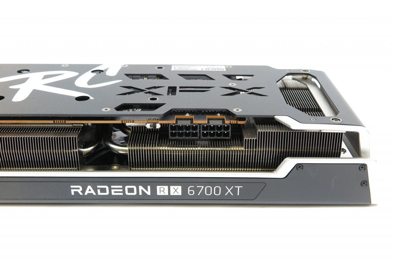 [25/03/2021] XFX Radeon RX 6700 XT Merc 319 Black: Strombuchsen