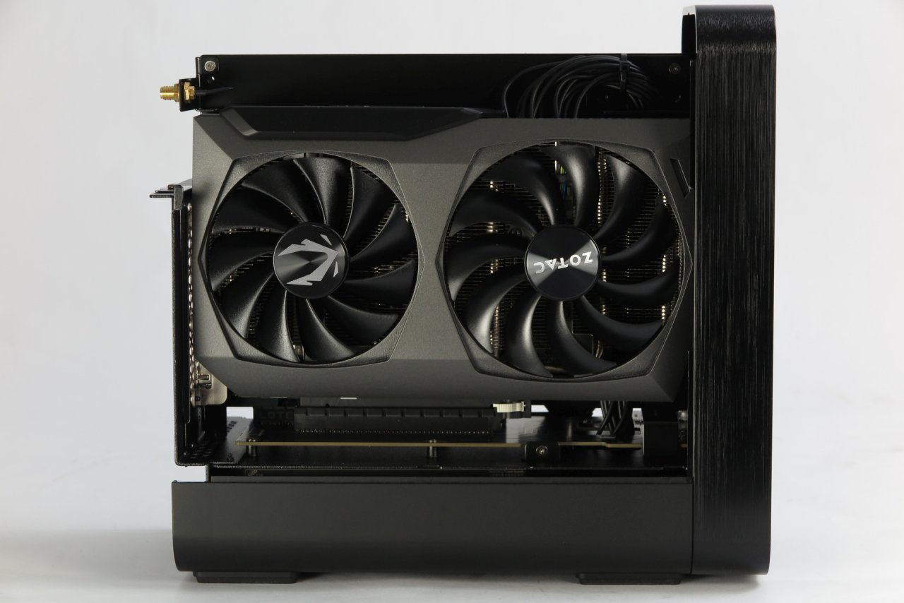 [28/03/2021] Zotac Zbox Magnus One (5)