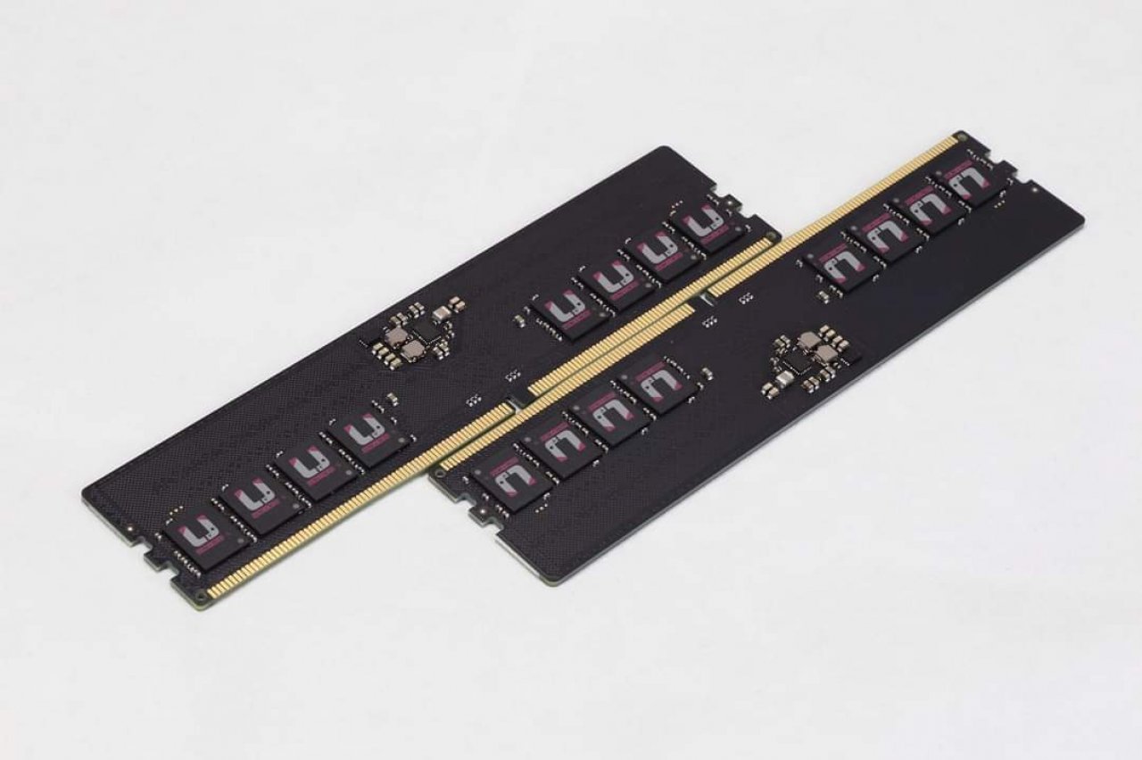 [26/04/2021] DDR5-RAM: Speicherriegel aus der Massenproduktion abgelichtet (1)