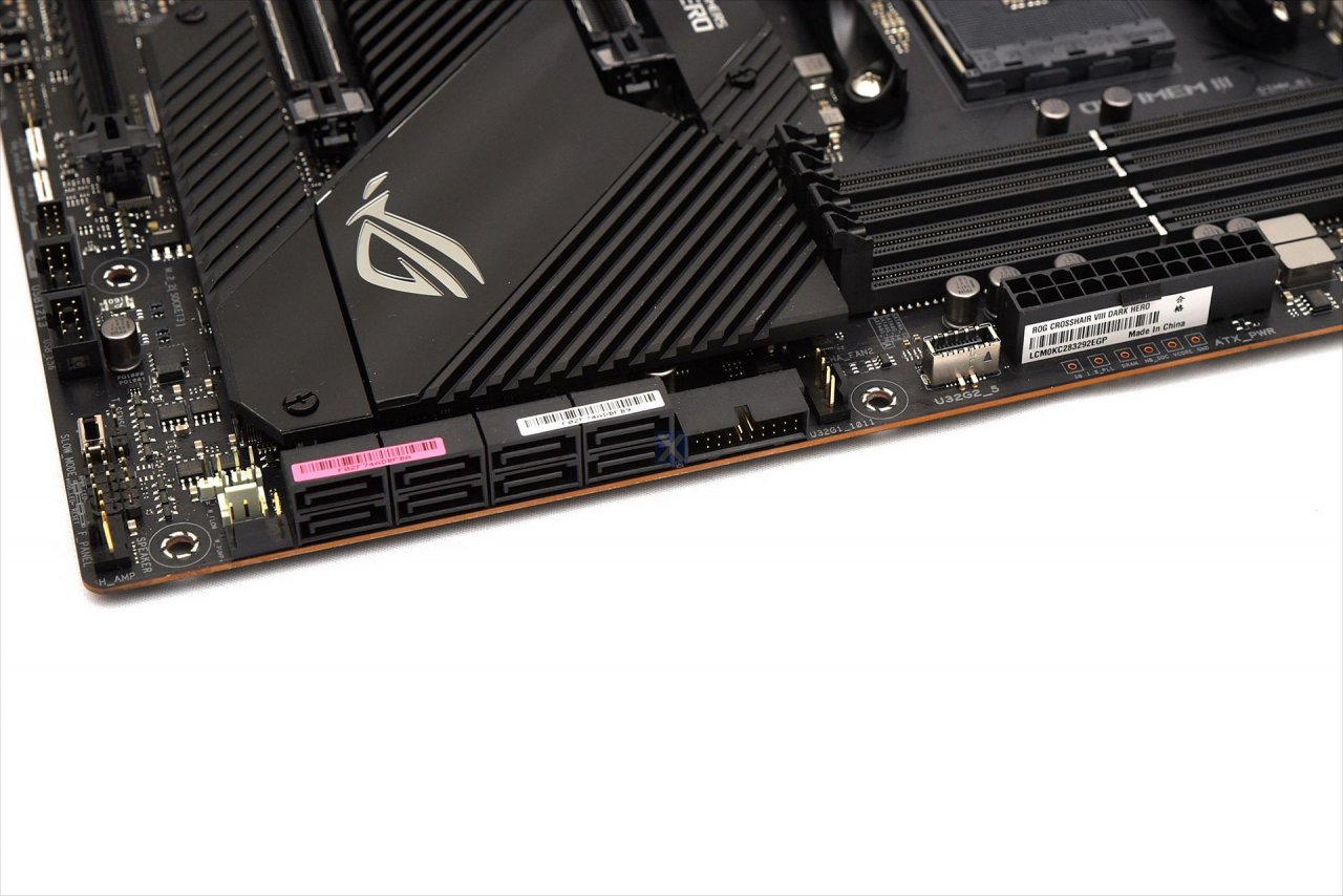 [06/04/2021] Asus ROG Crosshair VIII Dark Hero (15)