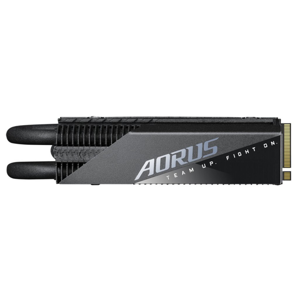 [26/05/2021] Aorus Gen4 7000s Premium: Gigabyte schraubt riesigen Kühler auf SSD (2)