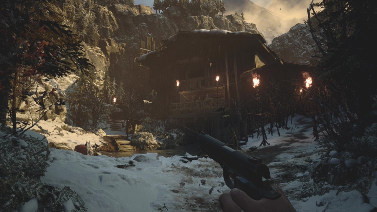 [21/05/2021] Diesmal in der Ausgabe 05/2026 als Vollversion dabei: Resident Evil Village als ikonisches Survival-Horror-Spiel von 2021. Gespielt wird in der Ego-Perspektive. Schauplatz ist dabei ein abgelegenes Dorf, das als Verbindung zwischen mehreren Bereichen dient, darunter Schloss, Reservoir oder Fabrik. Der Ablauf mischt Erkundung, Kämpfe und kleinere Rätsel: Häuser und Nebenwege werden klassischerweise nach Munition, Heilmitteln und Schätzen durchsucht. Waffen lassen sich verkaufen und verbessern. Ein unendliches Gothic-Inventar gibt es nicht, das Umsortieren der mitgeschleppten Items gehört aber auch zum Charme von Resident Evil. Die einzelnen Abschnitte sind durchaus kontrastreich. Manche setzen stärker auf bekannte Survival-Horror-Elemente mit knappen Ressourcen, andere eher auf Druck, Flucht oder größere Kämpfe. Resident Evil Village ist kein reines Horrorspiel, sondern bringt auch klar Action in einer düsteren Atmosphäre mit.
