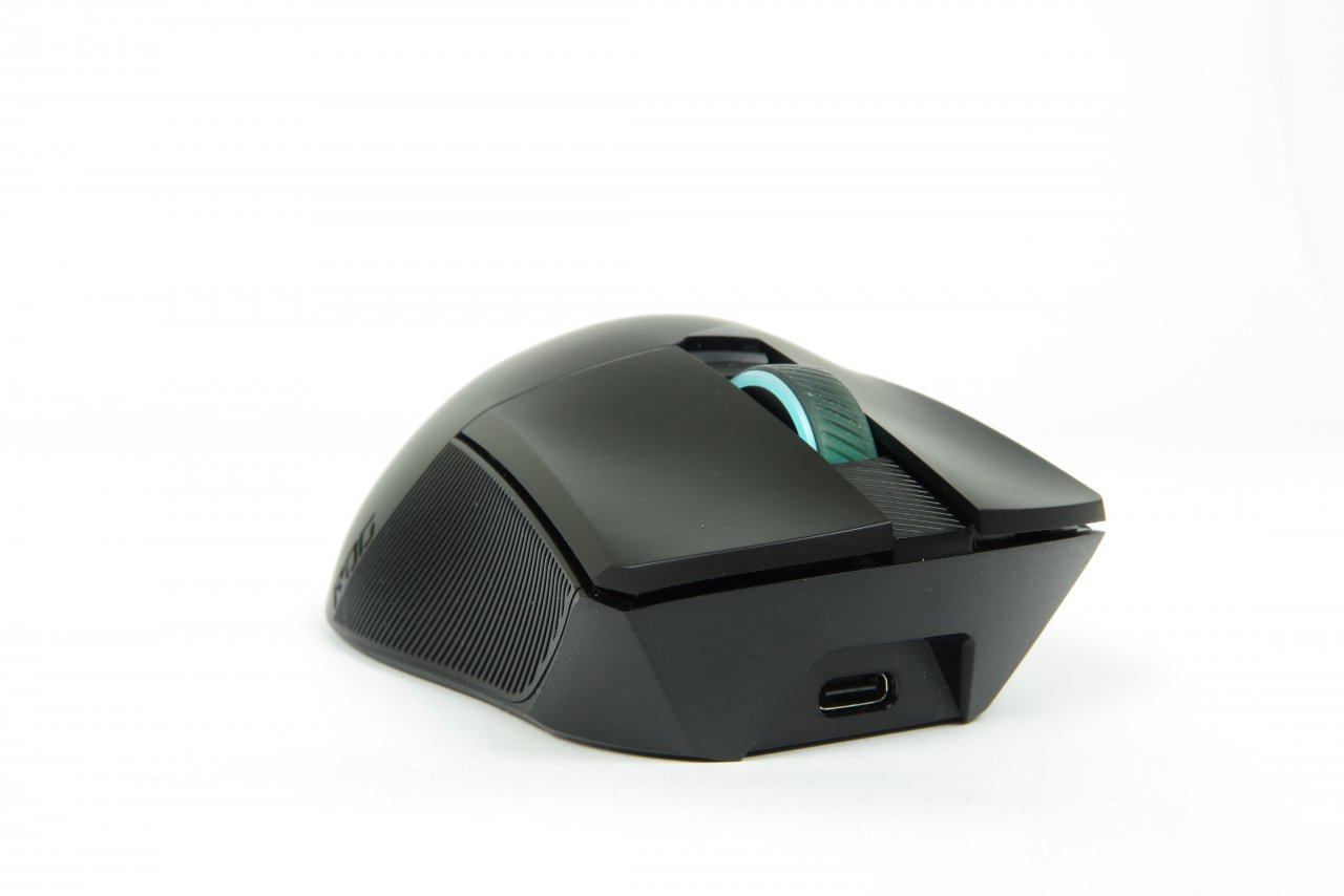 [13/05/2021] Asus ROG Gladius III Wireless:&nbsp;Die dritte Generation der beliebten Spielermaus mit tauschbaren Tastenschaltern im Test (17)