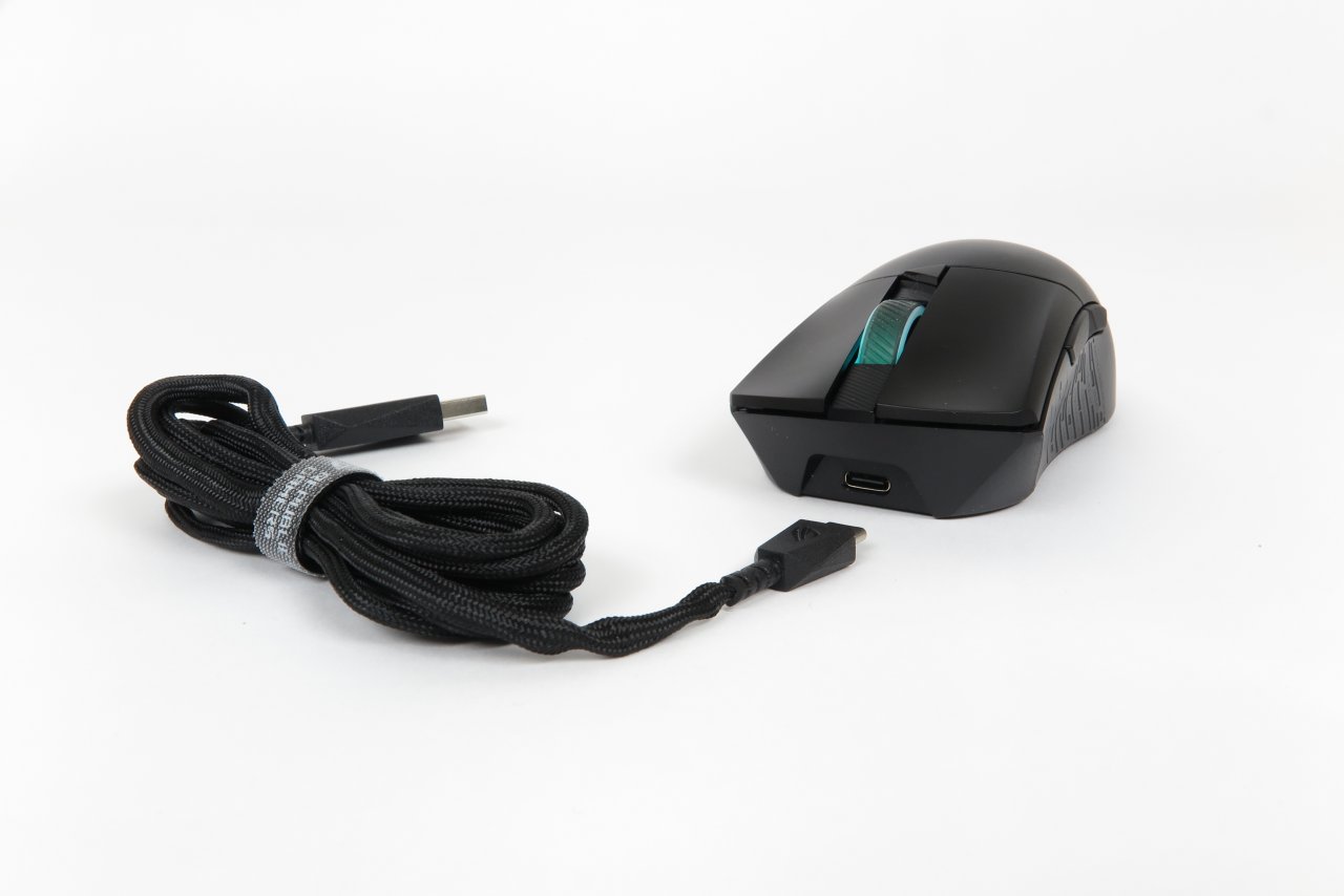 [13/05/2021] Asus ROG Gladius III Wireless:&nbsp;Die dritte Generation der beliebten Spielermaus mit tauschbaren Tastenschaltern im Test (4)