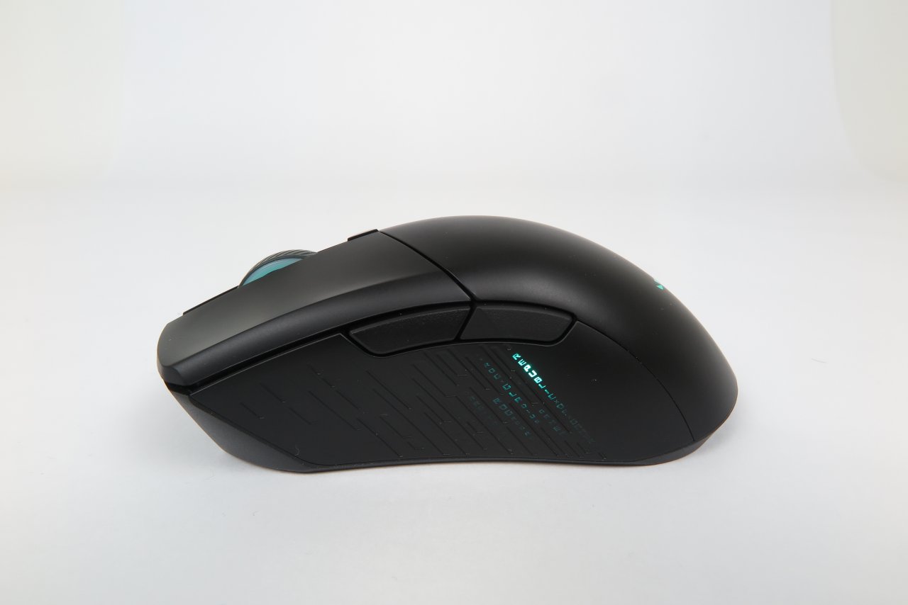 [13/05/2021] Asus ROG Gladius III Wireless:&nbsp;Die dritte Generation der beliebten Spielermaus mit tauschbaren Tastenschaltern im Test (12)