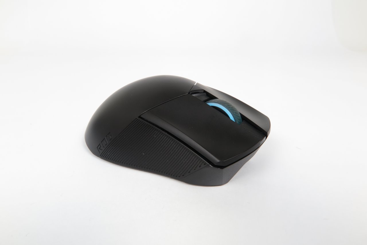 [13/05/2021] Asus ROG Gladius III Wireless:&nbsp;Die dritte Generation der beliebten Spielermaus mit tauschbaren Tastenschaltern im Test (20)