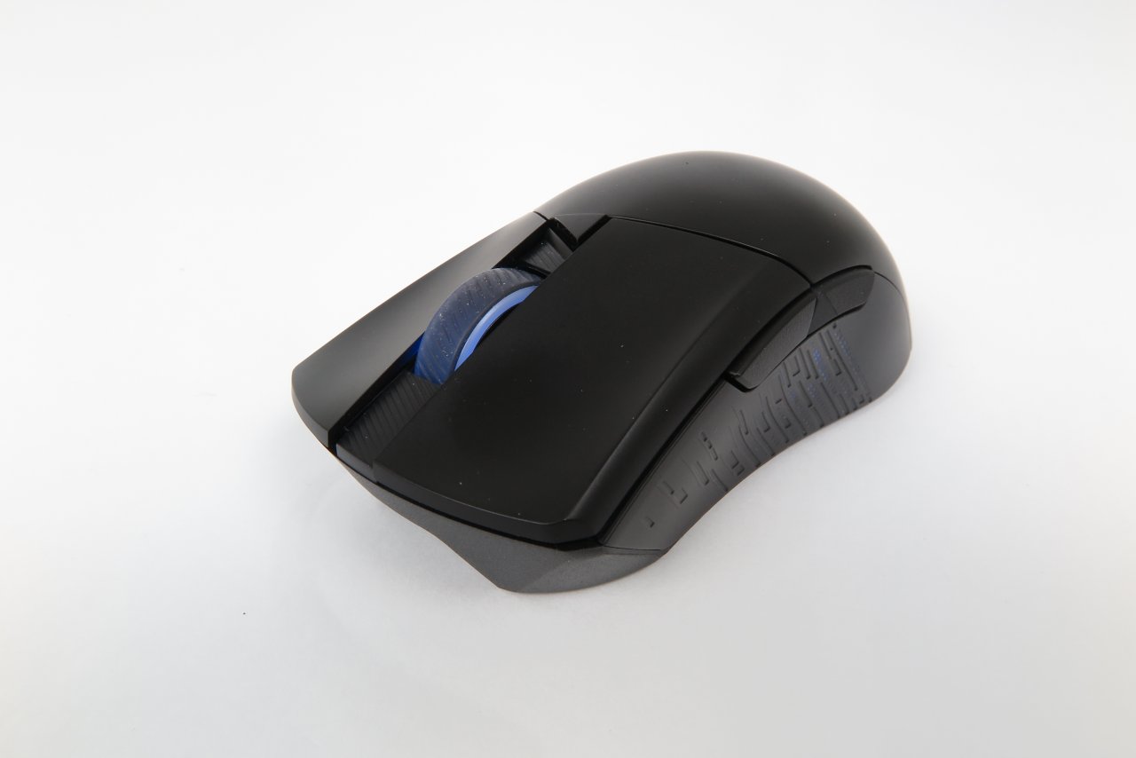 [13/05/2021] Asus ROG Gladius III Wireless:&nbsp;Die dritte Generation der beliebten Spielermaus mit tauschbaren Tastenschaltern im Test (23)