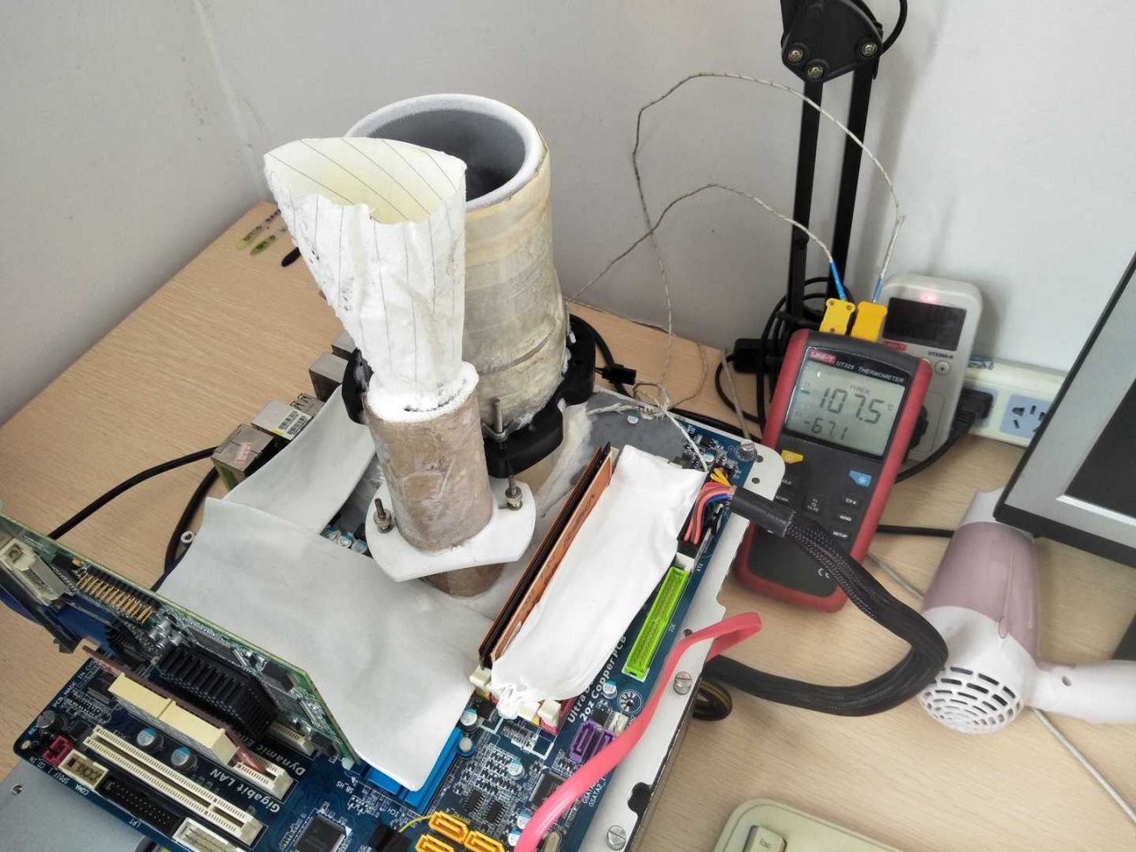 [11/05/2021] Extremkühlung für CPU und Northbridge mit flüssigem Stickstoff