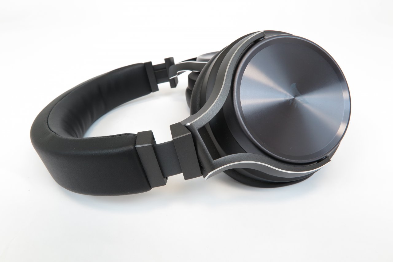 [02/06/2021] Corsair Virtuoso RGB Wireless XT (7)