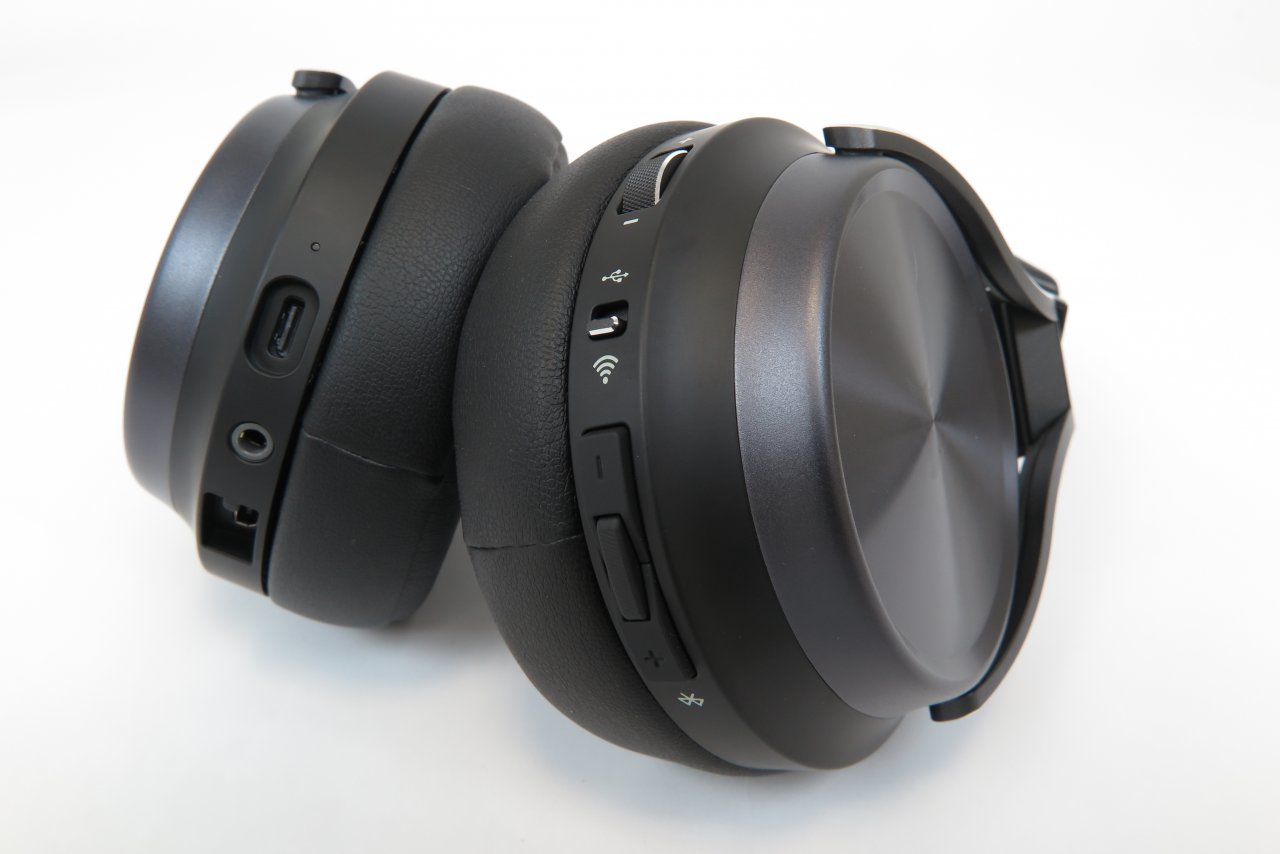[02/06/2021] Corsair Virtuoso RGB Wireless XT (9)
