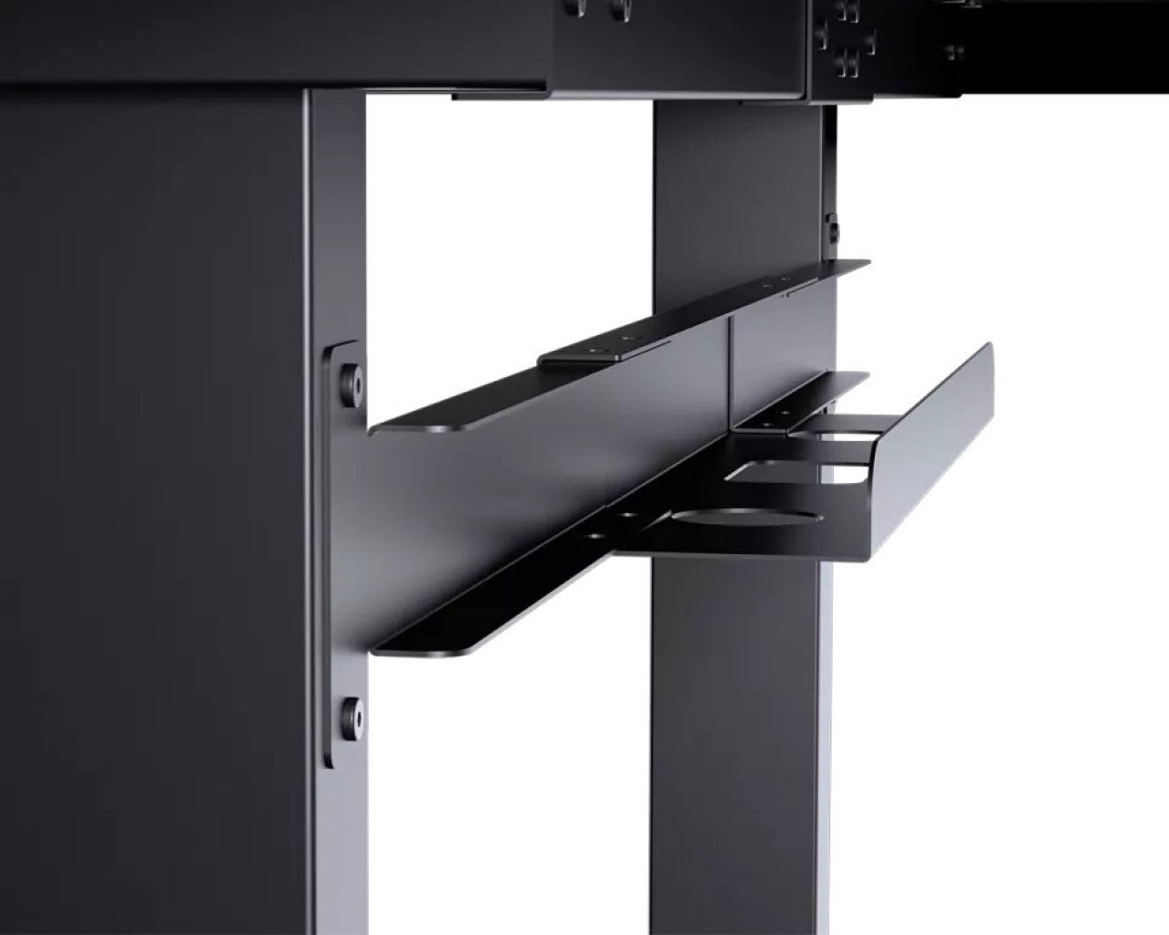 [01/06/2021] Mars Pro 150 RGB Gaming-Desk: Schreibtisch für Zocker vorgestellt (4)