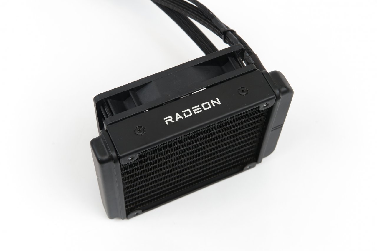 [15/07/2021] Radeon RX 6900 XT Liquid Cooling im Test: Der langersehnte Geforce-RTX-3090-Killer? (3)