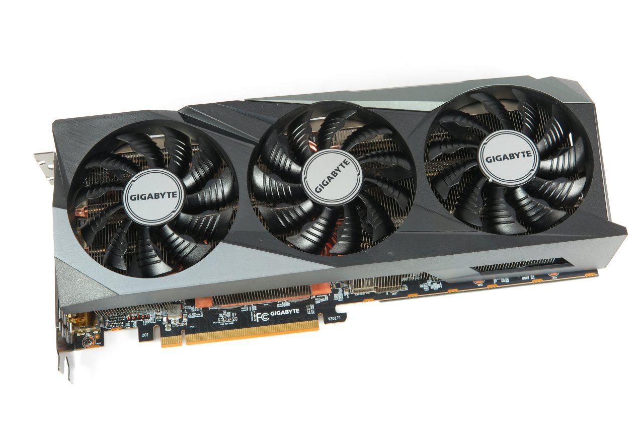 [01/07/2021] Gigabyte Radeon RX 6900 XT Gaming OC: Werkseitige Übertaktung auf offiziell 2.050 MHz (+35 MHz Game Clock) und bessere Kühlung als bei der Referenzkarte. Alle Eindrücke zu dieser Grafikkarte liefert unser Video-Test.