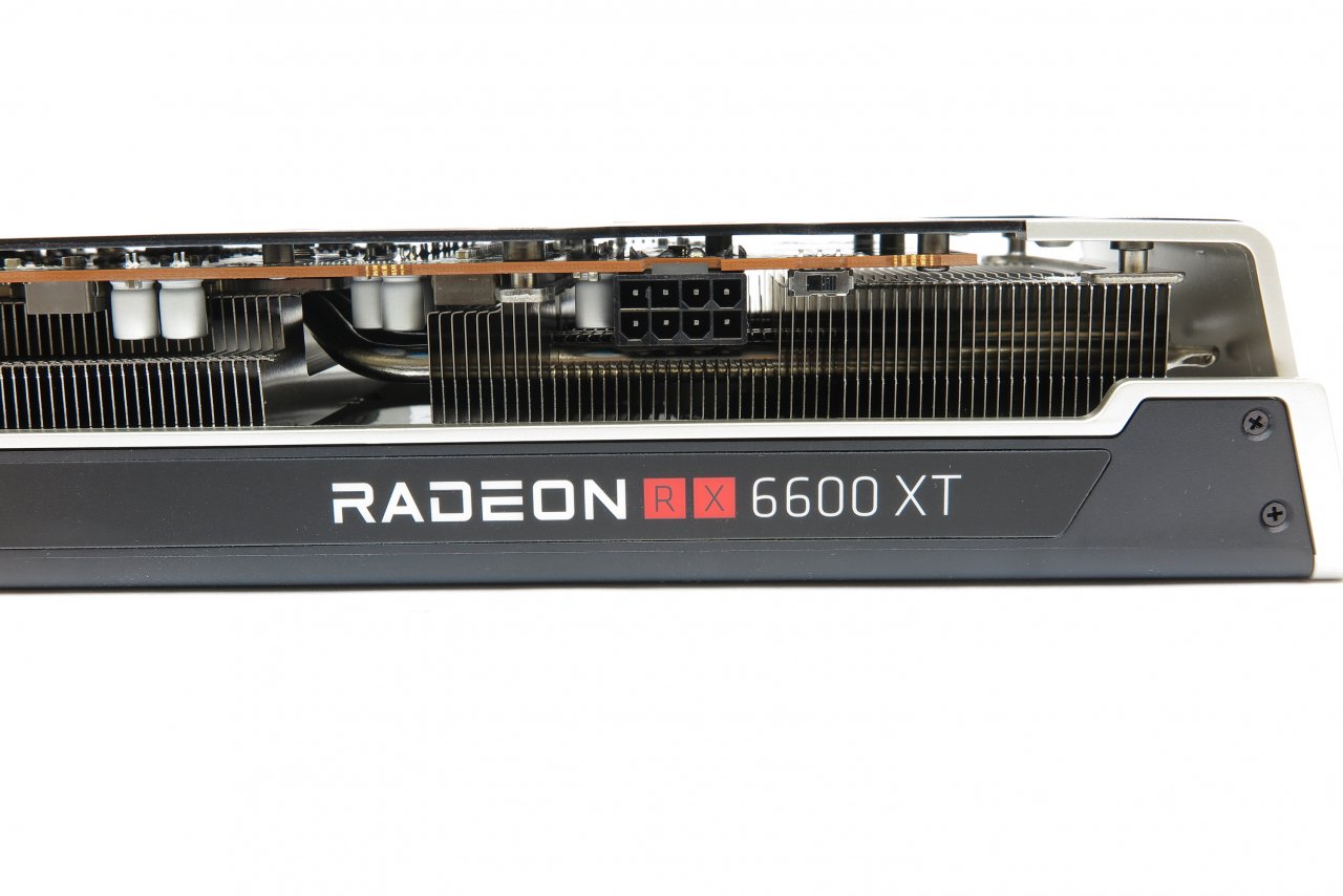 AMD Radeon RX 6600 XT im Test: Custom-Designs von Asrock, Sapphire und XFX (11)