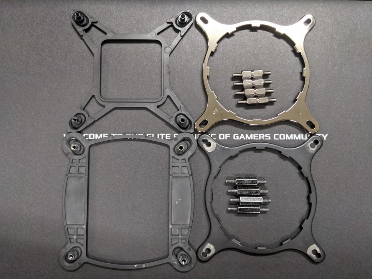 [16/08/2021] LGA1700-Kit vom Asus ROG Strix LC II. (1)