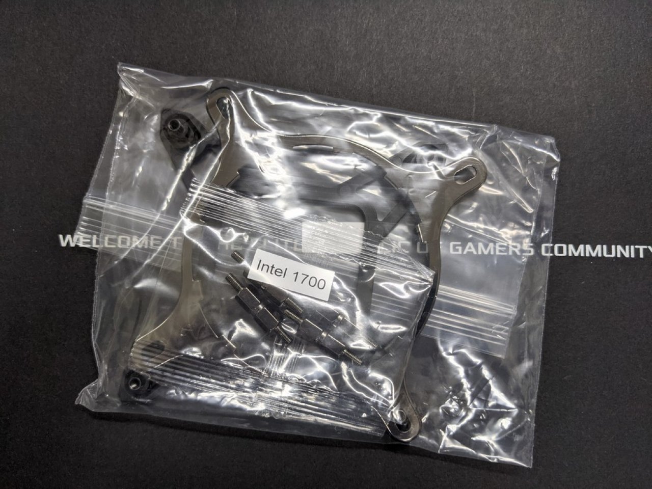 [16/08/2021] LGA1700-Kit vom Asus ROG Strix LC II. (2)