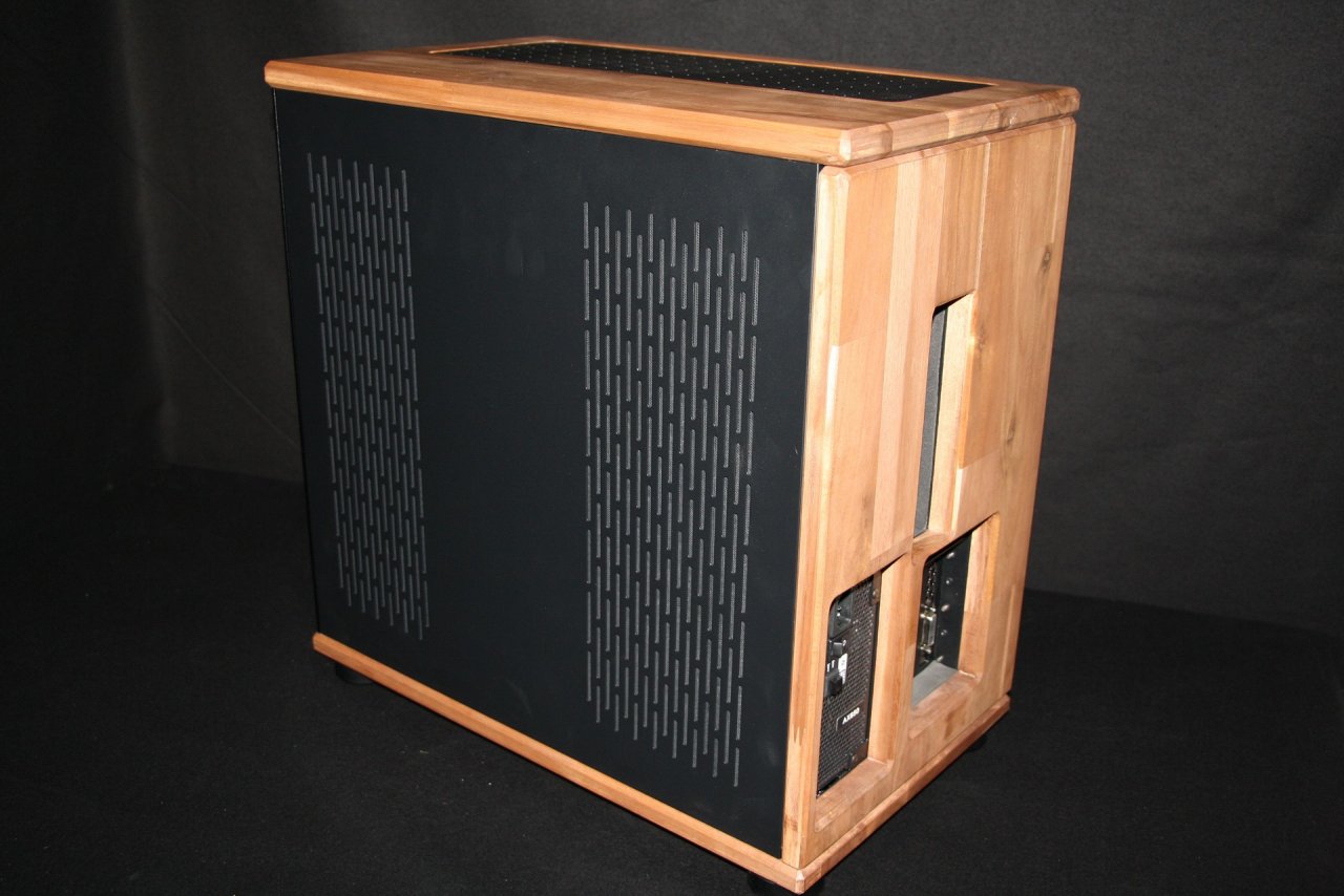 [31/08/2021] Edle Holz-Casemod: Wakü-PC im Lian Li PC-O11 Dynamic (4)
