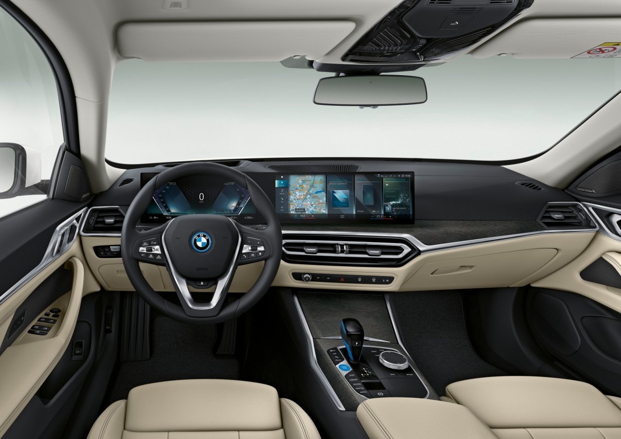 [24/09/2021] BMW i4: Interieur.