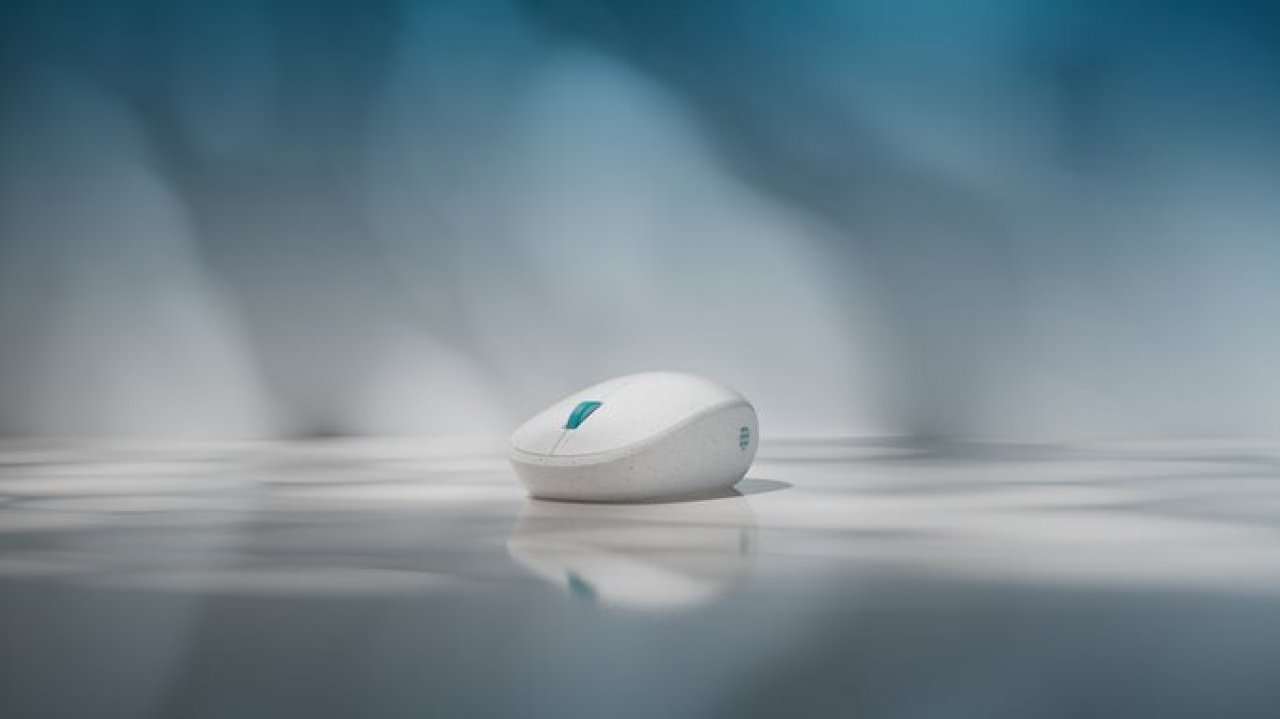 [23/09/2021] Microsoft Ocean Plastic Mouse 01