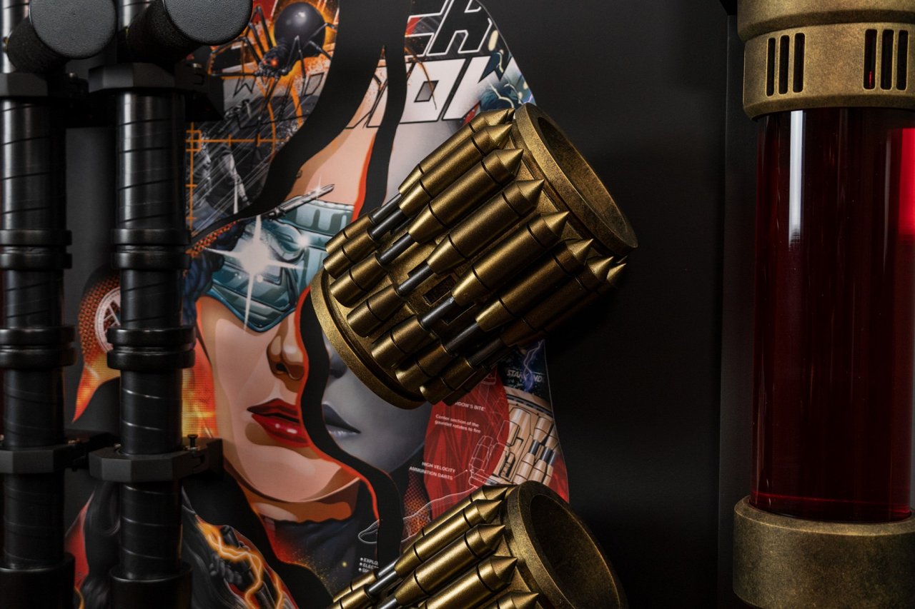 [04/09/2021] Black Widow: Schicke Holz-Casecon zu Marvel's Avengers (11)