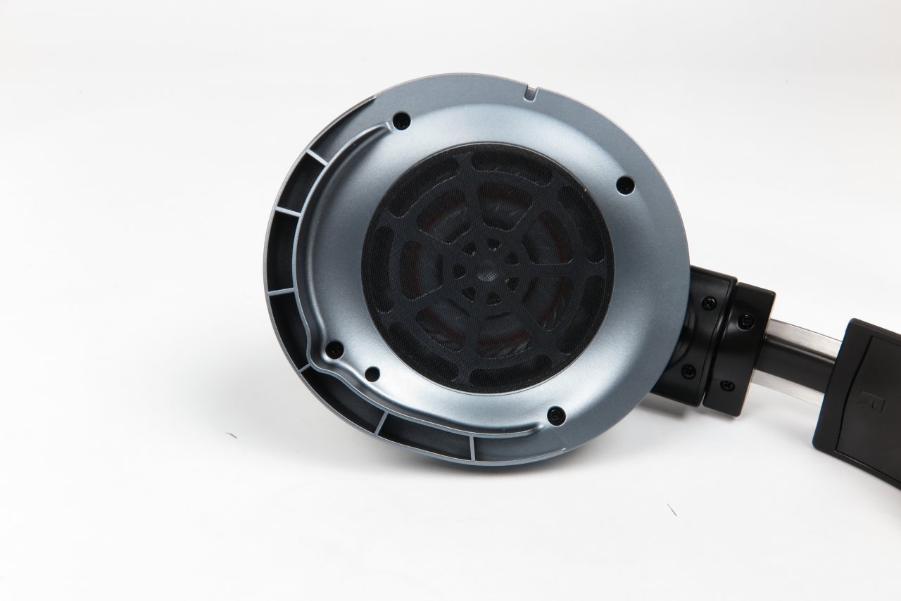 [03/09/2021] Turtle Beach Recon 500 - In der Mitte der riesigen 60-mm-Treiber sitzt ein weiterer, kleiner Hochtöner