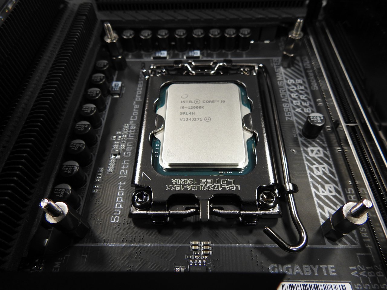[31/10/2021] Intel Core i9-12900K & Core i5-12600K im Test: Angriff mit 10 nm und Hybrid-Architektur (16)