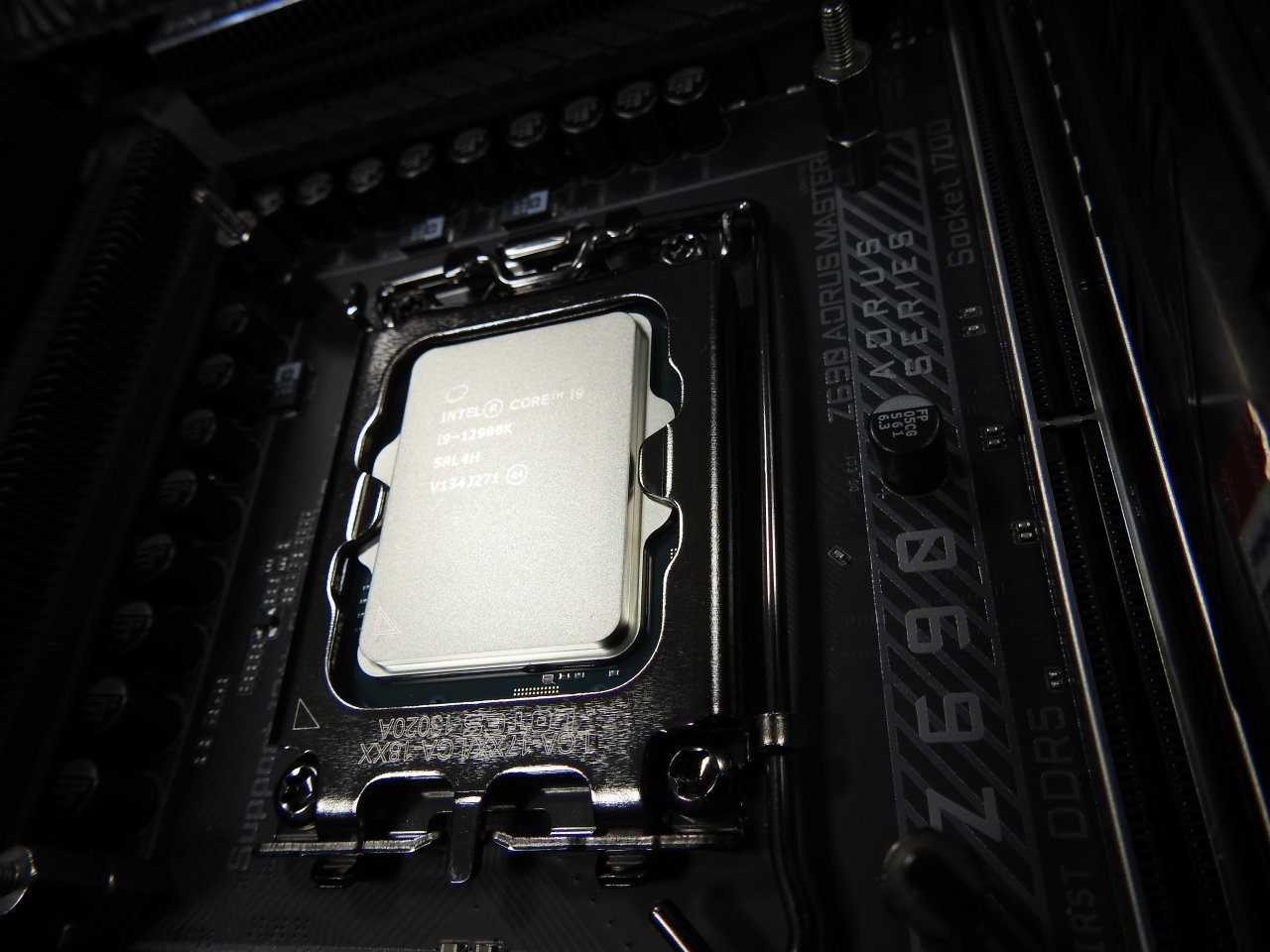 [31/10/2021] Intel Core i9-12900K & Core i5-12600K im Test: Angriff mit 10 nm und Hybrid-Architektur (17)