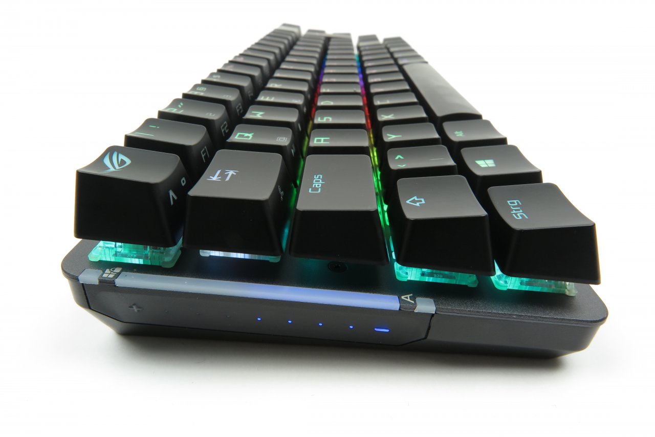[07/10/2021] Asus ROG Falchion im Test (4)