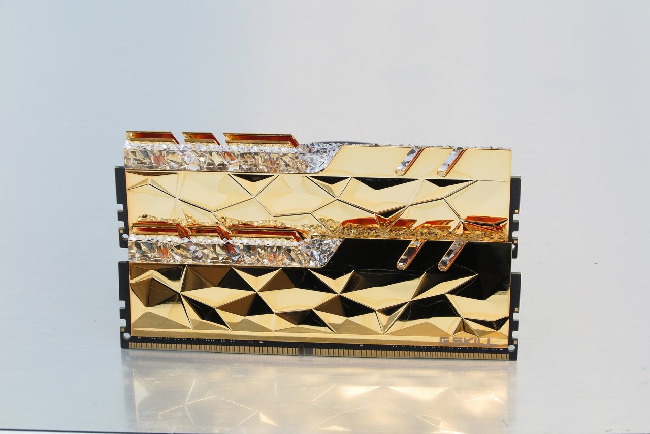 [11/10/2021] G.Skill Trident Z Royal Elite F4-4000C16D-32GTEG