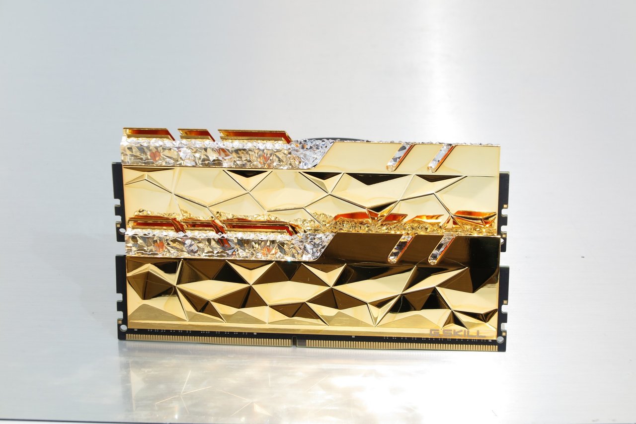[11/10/2021] G.Skill Trident Z Royal Elite F4-4000C16D-32GTEG