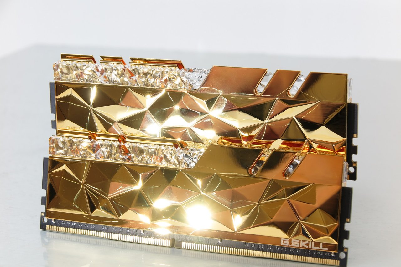 [11/10/2021] G.Skill Trident Z Royal Elite F4-4000C16D-32GTEG
