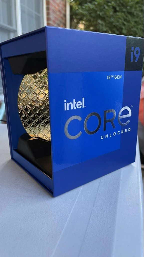 [22/10/2021] Alder Lake: Erste Händler verkaufen Core i9-12900K (1)