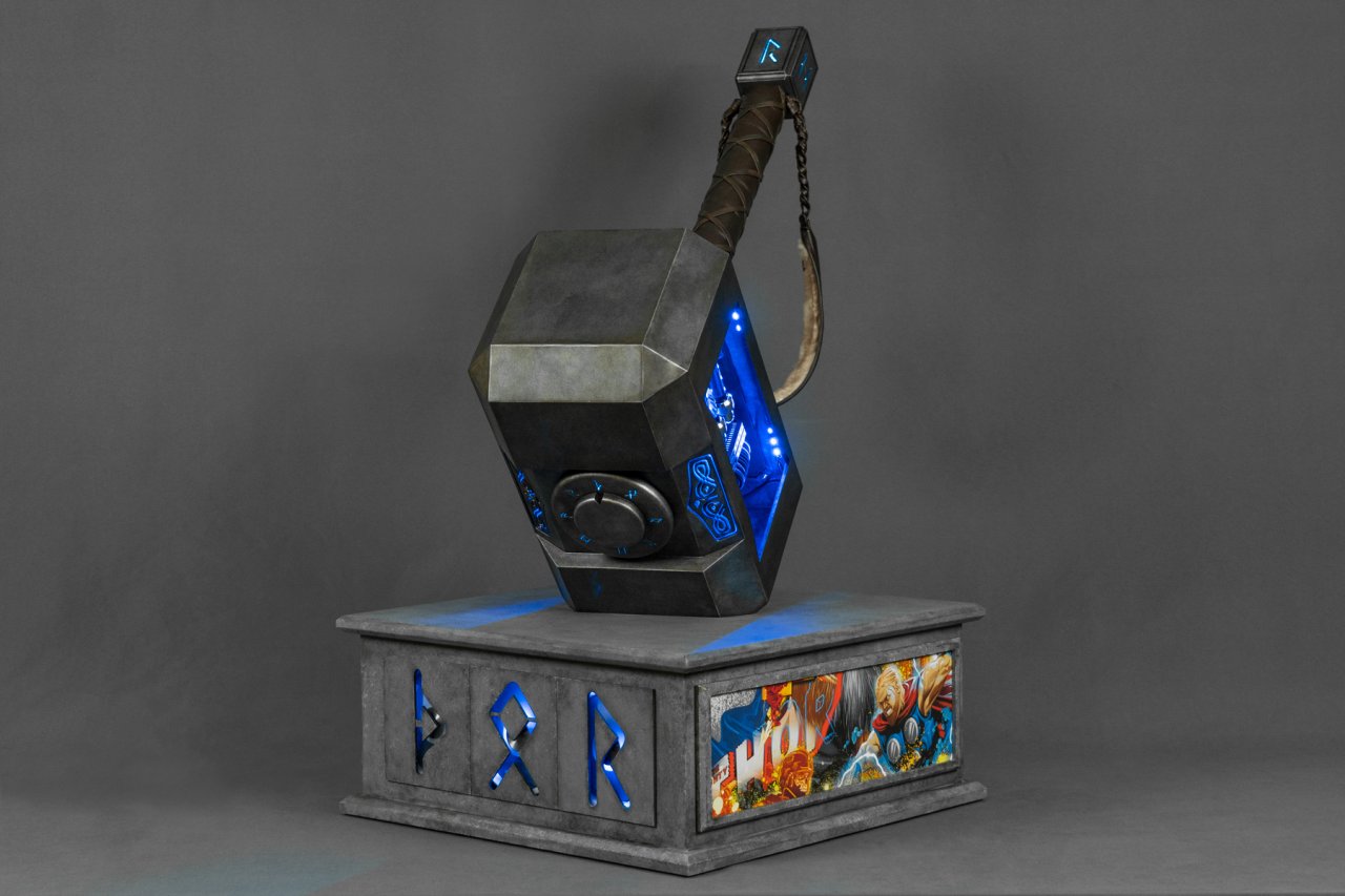 [10/10/2021] Hammer-Casecon: Waffe von Avengers Thor nachgebaut