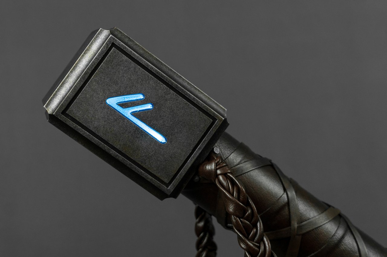 [10/10/2021] Hammer-Casecon: Waffe von Avengers Thor nachgebaut