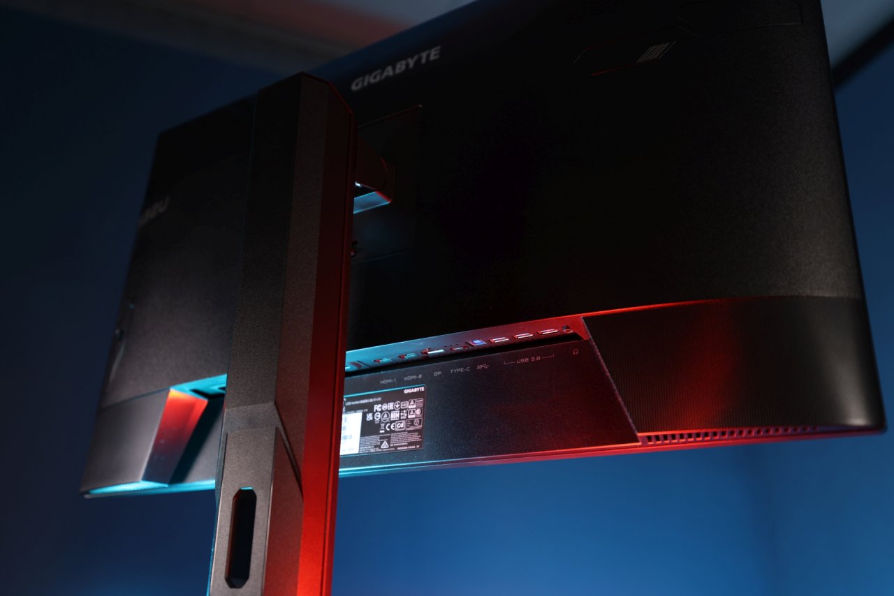[03/11/2021] Gaming-Monitor bei Amazon und MediaMarkt: 4K-Monitor mit 144 Hz zum Tiefstpreis kaufen (1)