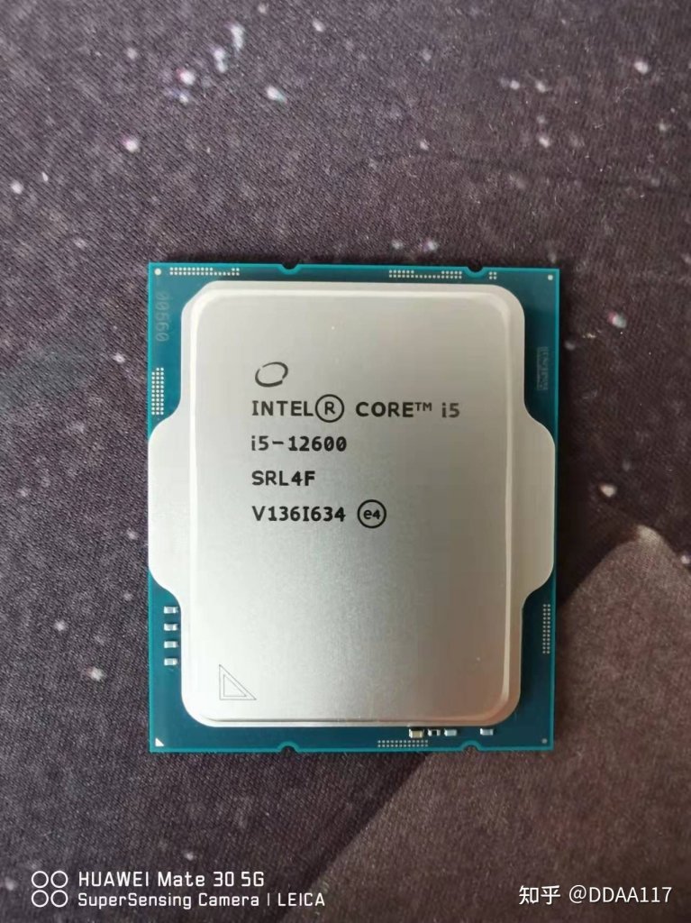 [28/11/2021] Intel Core i5-12600