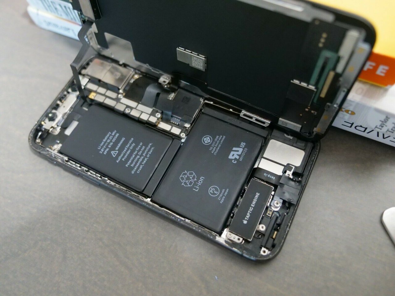 [06/11/2021] Ebay: iPhone X mit USB-C für über 100.000 US-Dollar