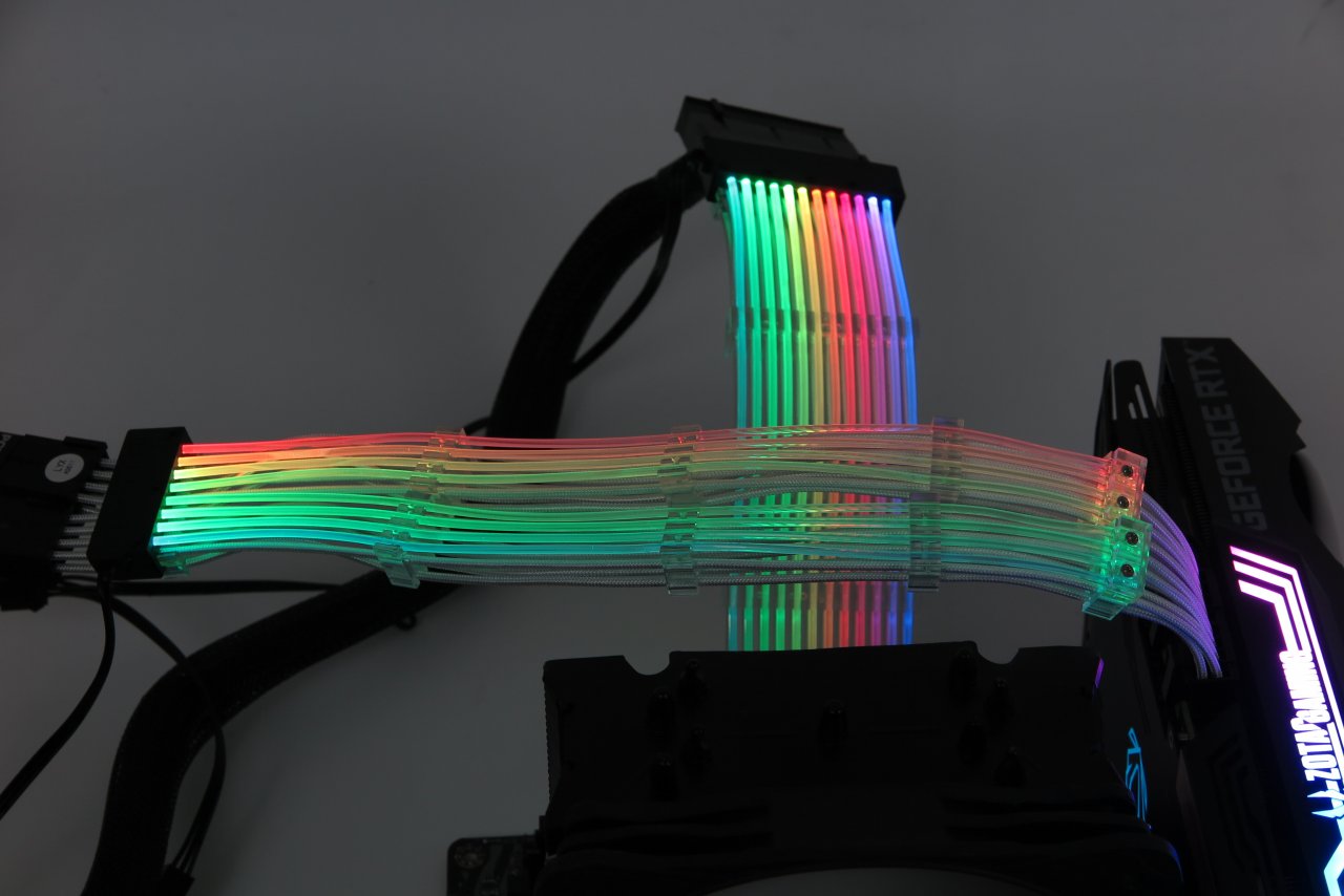 Last-Minute Geschenkideen gesucht? Hardware und RGB-Gimmicks für den PC (12)