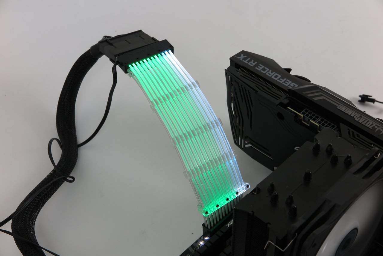 [17/12/2021] Last-Minute Geschenkideen gesucht? Hardware und RGB-Gimmicks für den PC (7)